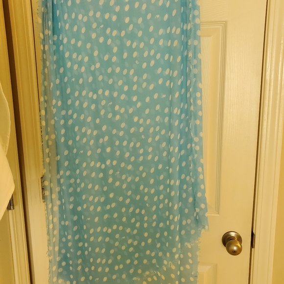 Vineyard vines women's Lt blue scarf - Picture 9 of 9